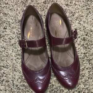 AEROSOLES Brown Flats with Classic Design